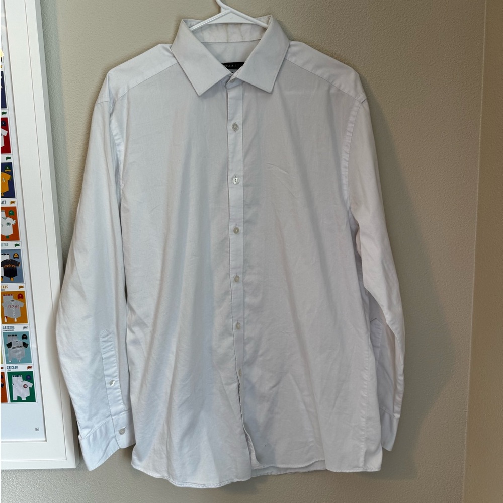 Van Heusen men’s dress shirt